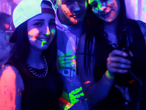 A Class Of Neon Night  – Foto 43