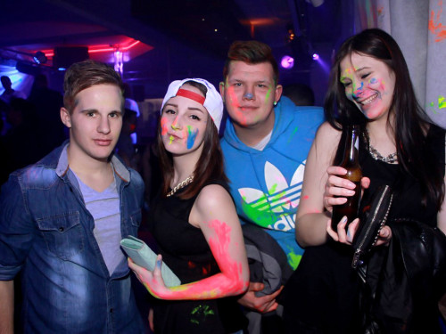 A Class Of Neon Night  – Foto 45