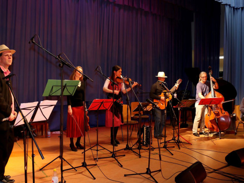 Bal Folk Tanzfest mit Livemusik – Foto 4
