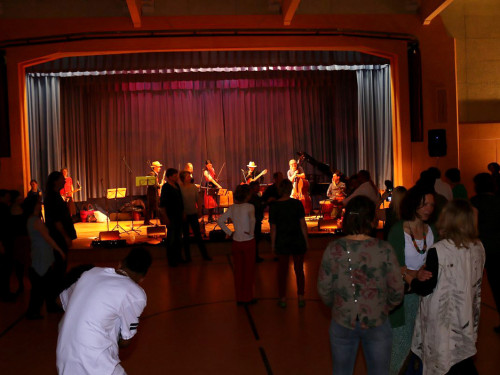 Bal Folk Tanzfest mit Livemusik – Foto 16