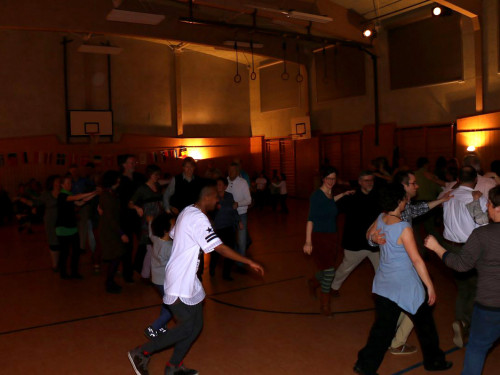 Bal Folk Tanzfest mit Livemusik – Foto 21