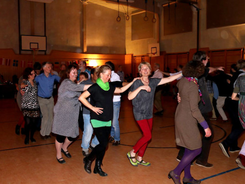 Bal Folk Tanzfest mit Livemusik – Foto 22