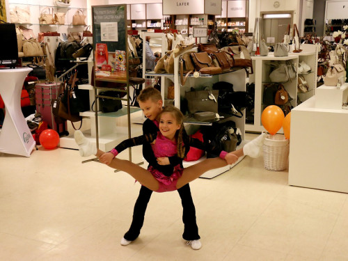 SchulranzenMesse mit Auftritt der Soul-City-Dancers – Foto 8