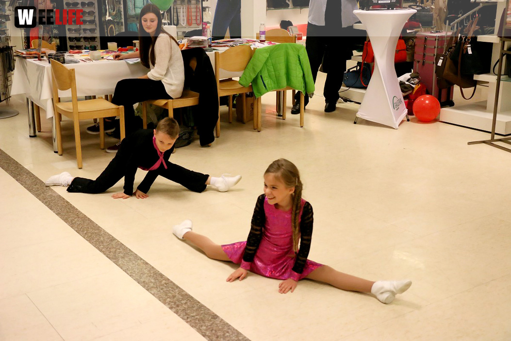 SchulranzenMesse mit Auftritt der Soul-City-Dancers