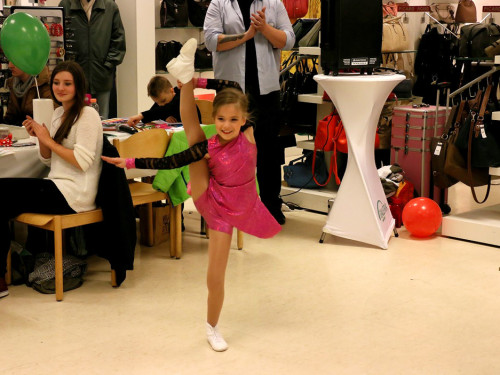 SchulranzenMesse mit Auftritt der Soul-City-Dancers – Foto 37