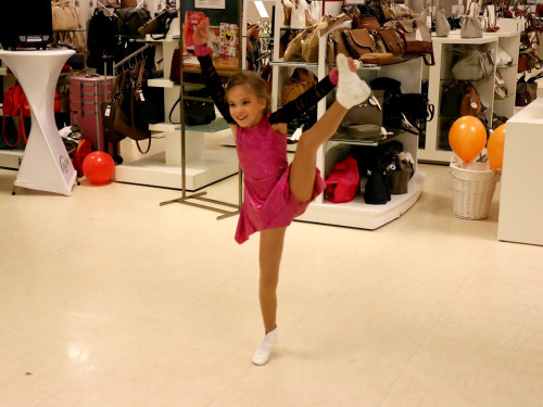 SchulranzenMesse mit Auftritt der Soul-City-Dancers – Foto 45
