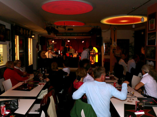 Tanzparty mit DJ und 50er Outfitpremierung – Foto 16