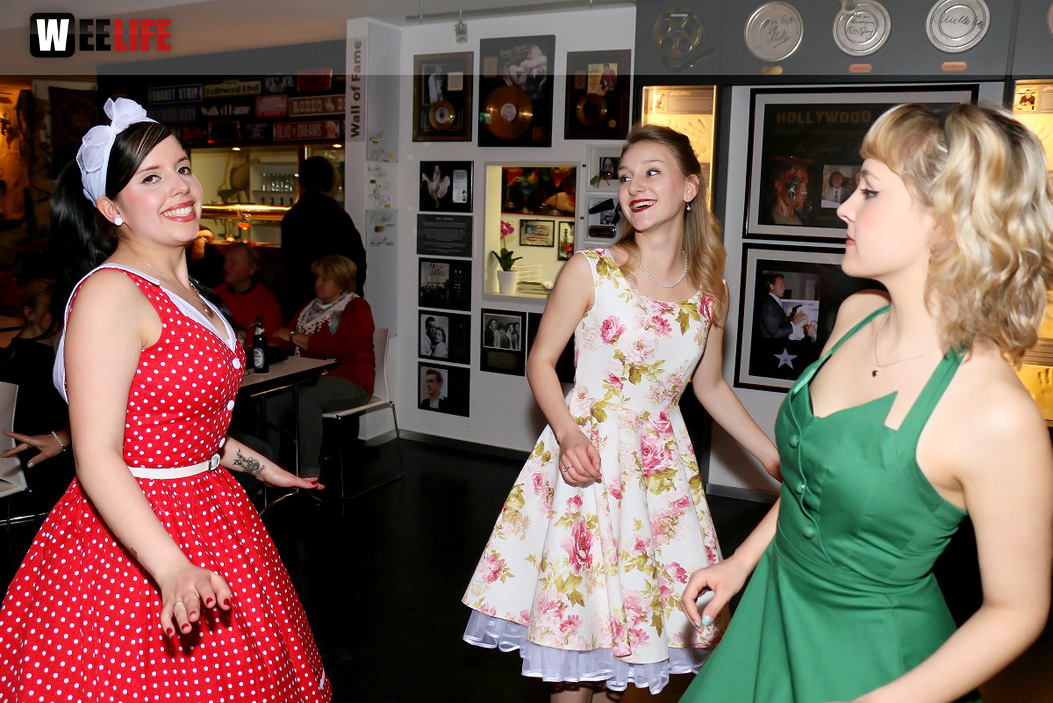 Tanzparty mit DJ und 50er Outfitpremierung