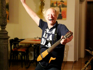 Foto 128302 im Album