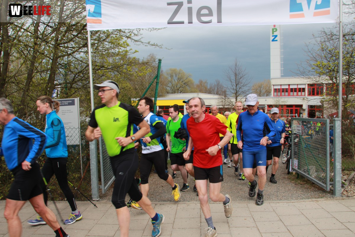 Benefizlauf  Menschen laufen für Menschen