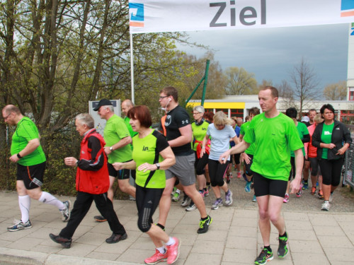 Benefizlauf  Menschen laufen für Menschen – Foto 26