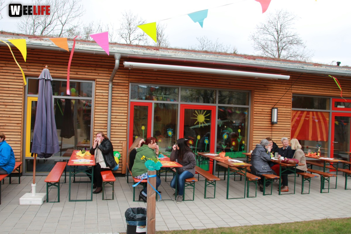  Frühlingsfest Zirkusvorstellung Einweihung des Spielplatzes