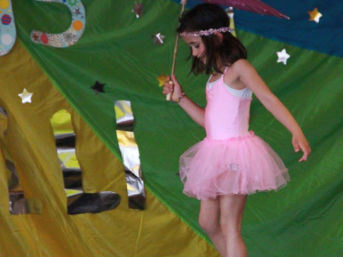  Frühlingsfest Zirkusvorstellung Einweihung des Spielplatzes – Foto 42