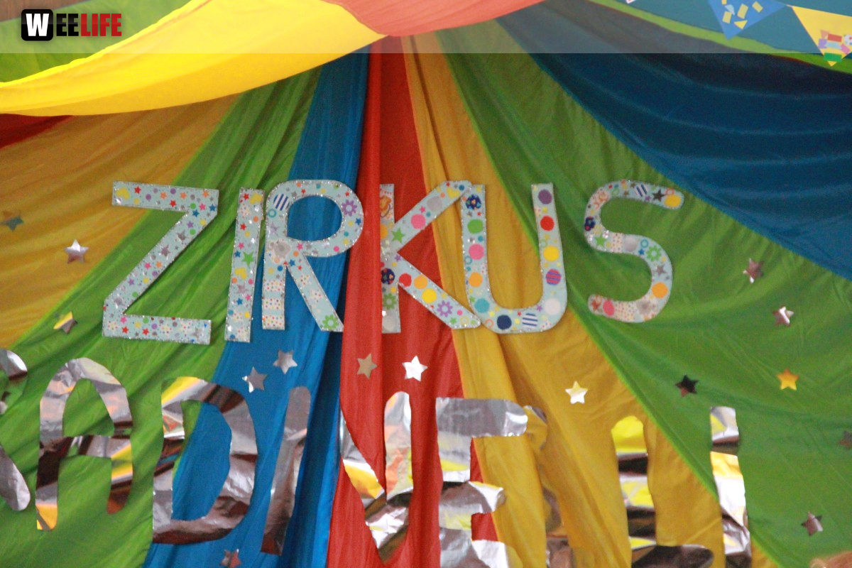  Frühlingsfest Zirkusvorstellung Einweihung des Spielplatzes