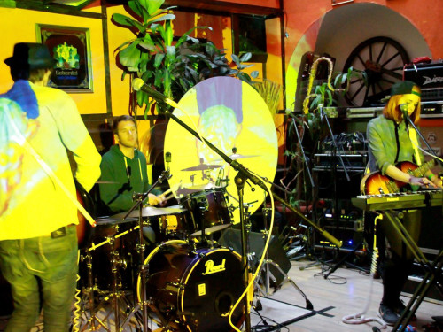 Finale Rock in Oberfranken Clubtour  IL Van Hazy Pilgrimage Smash your foes – Foto 16