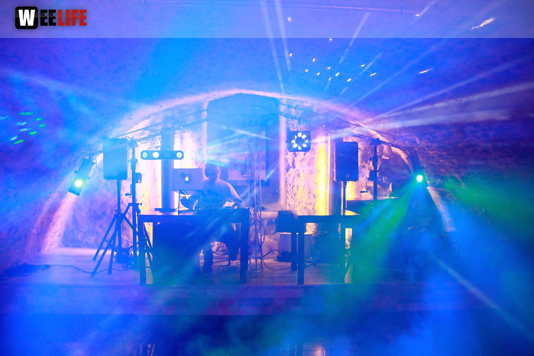 Meinel Weißbierparty Schwarz-Weiß mit DJ Chris Mü