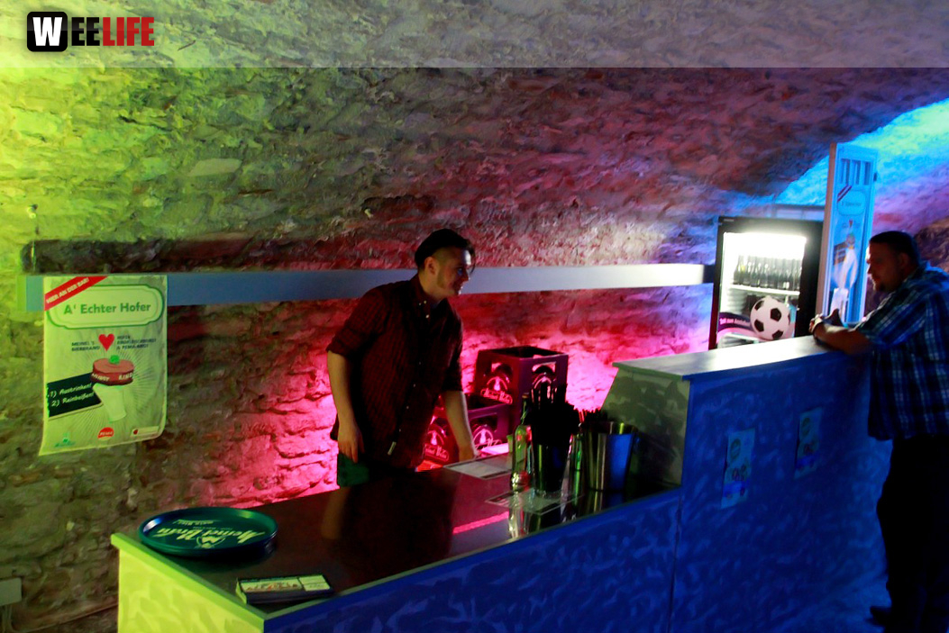 Meinel Weißbierparty Schwarz-Weiß mit DJ Chris Mü