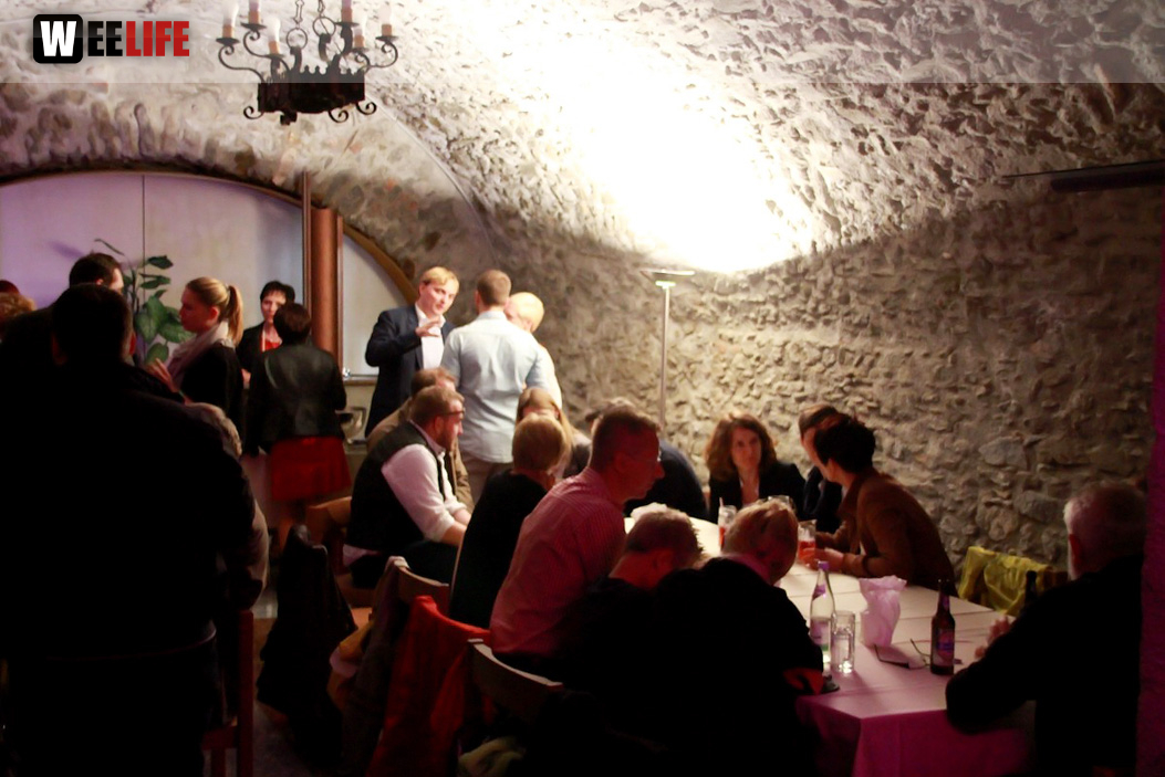 Meinel Weißbierparty Schwarz-Weiß mit DJ Chris Mü
