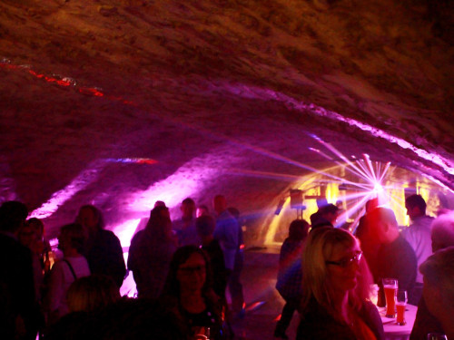 Meinel Weißbierparty Schwarz-Weiß mit DJ Chris Mü – Foto 36