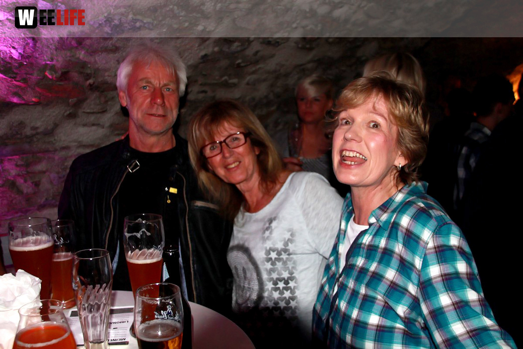 Meinel Weißbierparty Schwarz-Weiß mit DJ Chris Mü