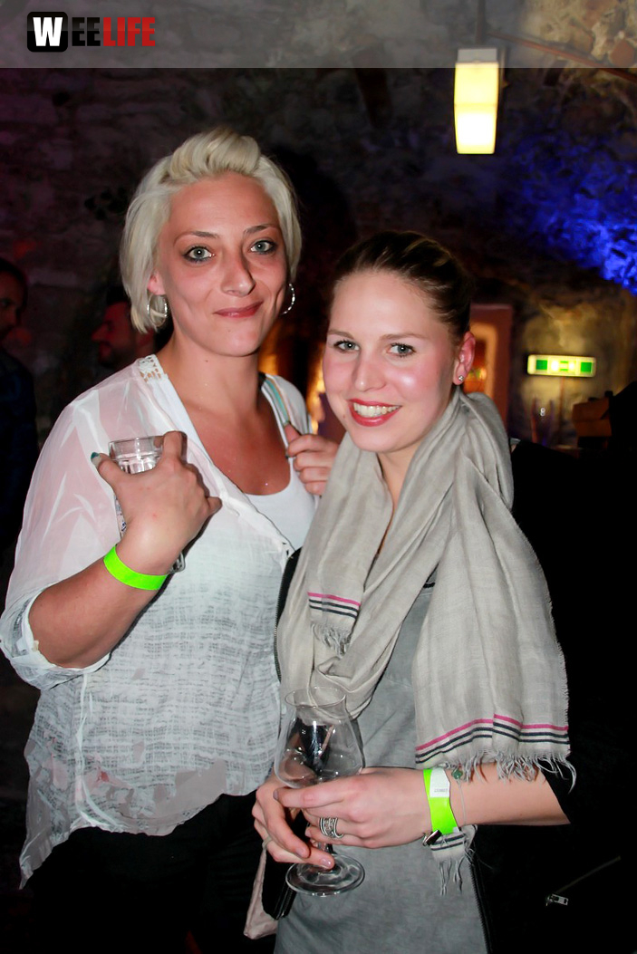 Meinel Weißbierparty Schwarz-Weiß mit DJ Chris Mü