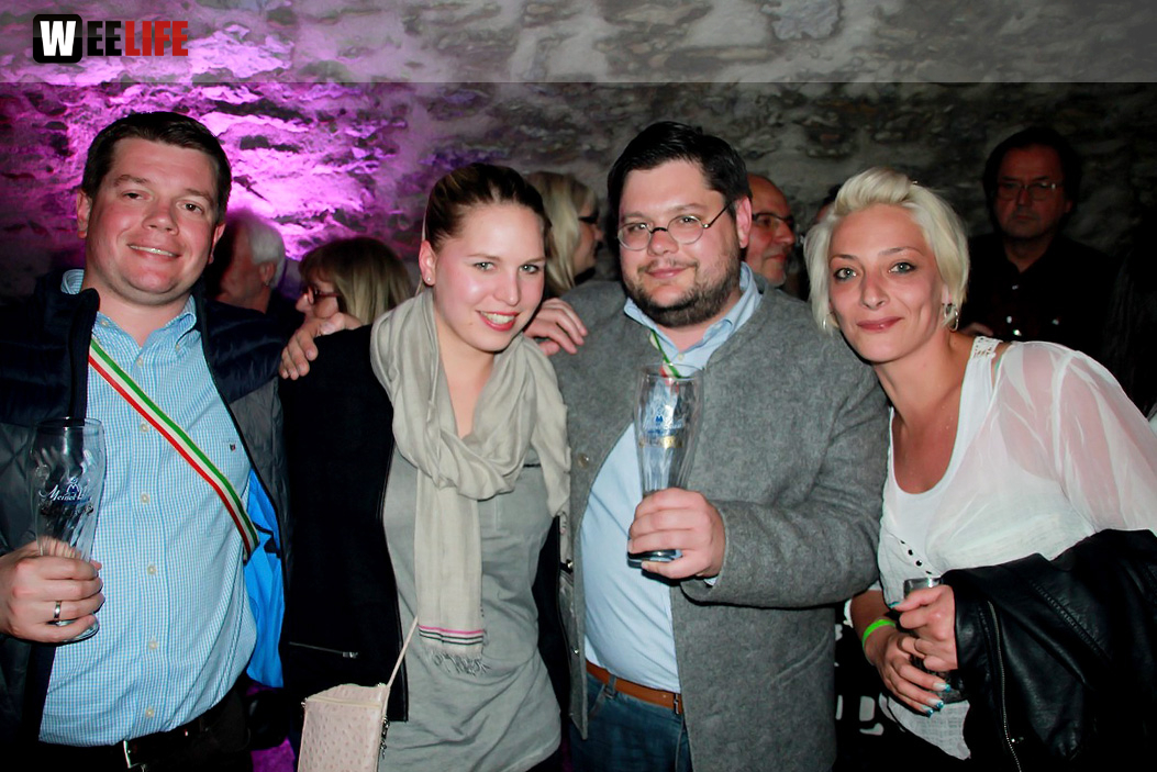 Meinel Weißbierparty Schwarz-Weiß mit DJ Chris Mü