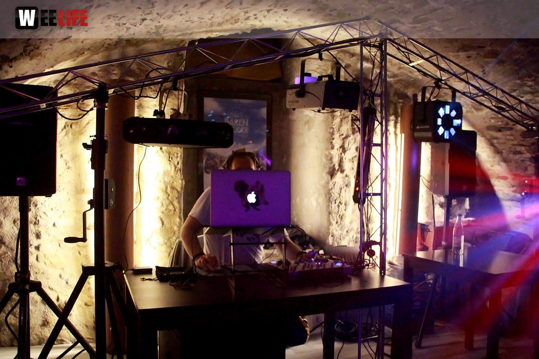 Meinel Weißbierparty Schwarz-Weiß mit DJ Chris Mü