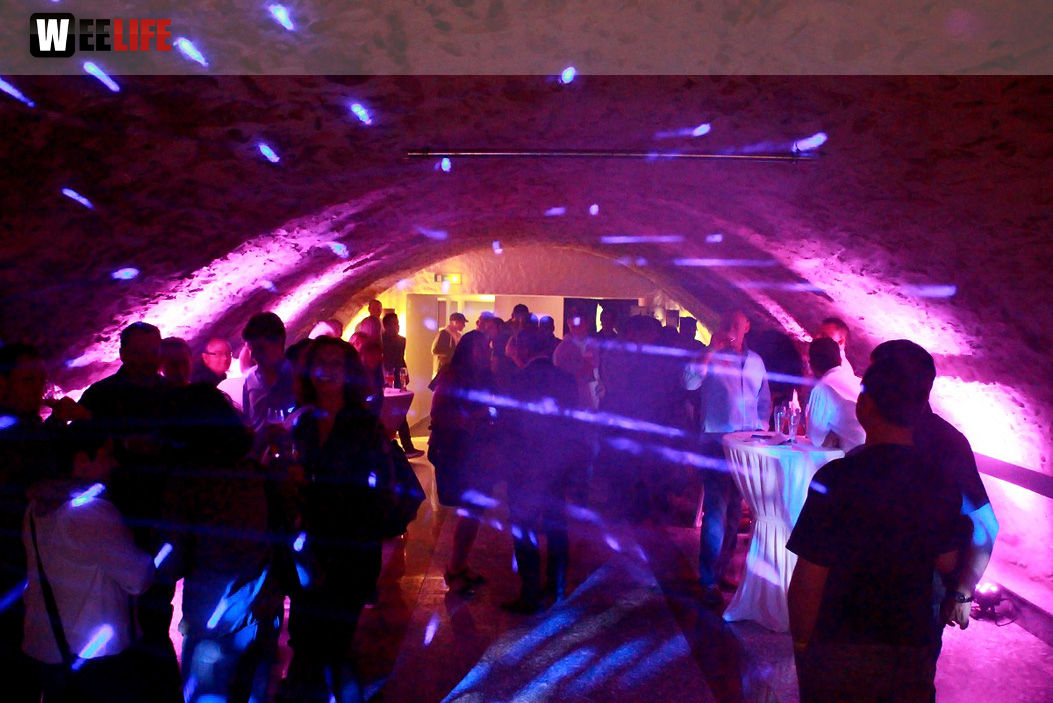 Meinel Weißbierparty Schwarz-Weiß mit DJ Chris Mü