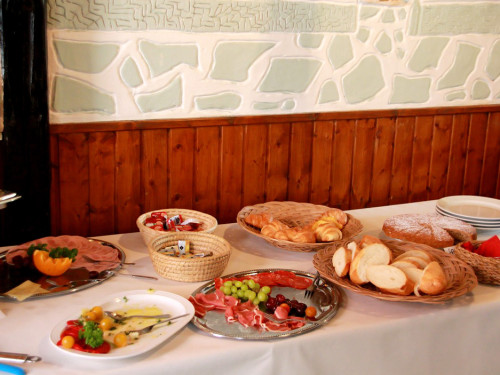 Hof bruncht großer Sonntags-Brunch d. Hofer Gastronomie – Foto 2
