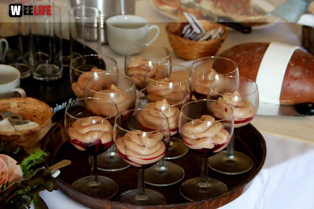 Hof bruncht großer Sonntags-Brunch d. Hofer Gastronomie