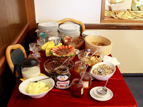 Hof bruncht großer Sonntags-Brunch d. Hofer Gastronomie – Foto 15