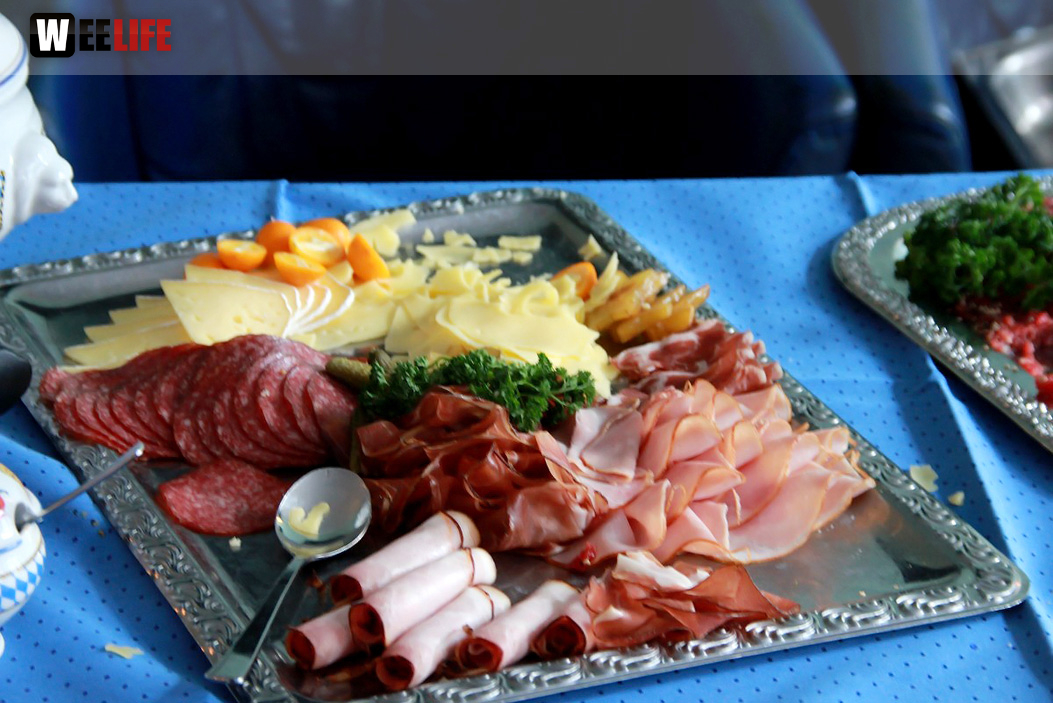 Hof bruncht großer Sonntags-Brunch d. Hofer Gastronomie
