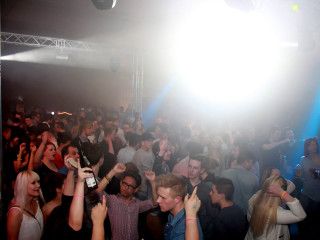 Foto 129876 im Album
