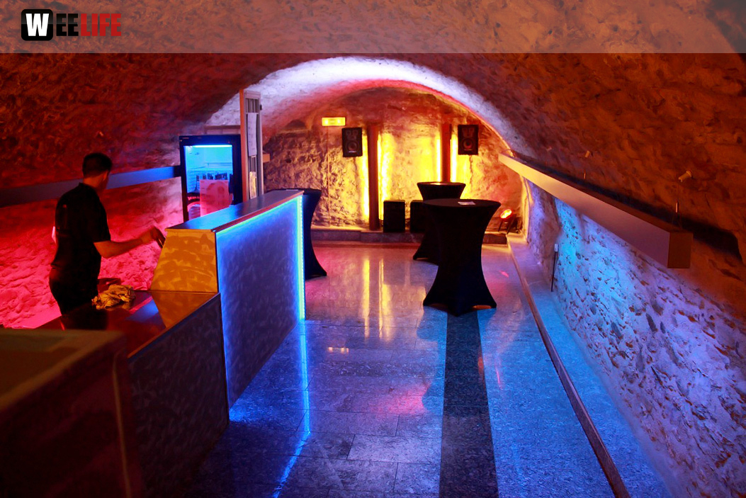 Ü30 Party