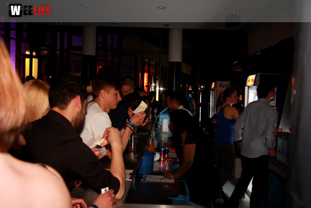 Boom Wars Party