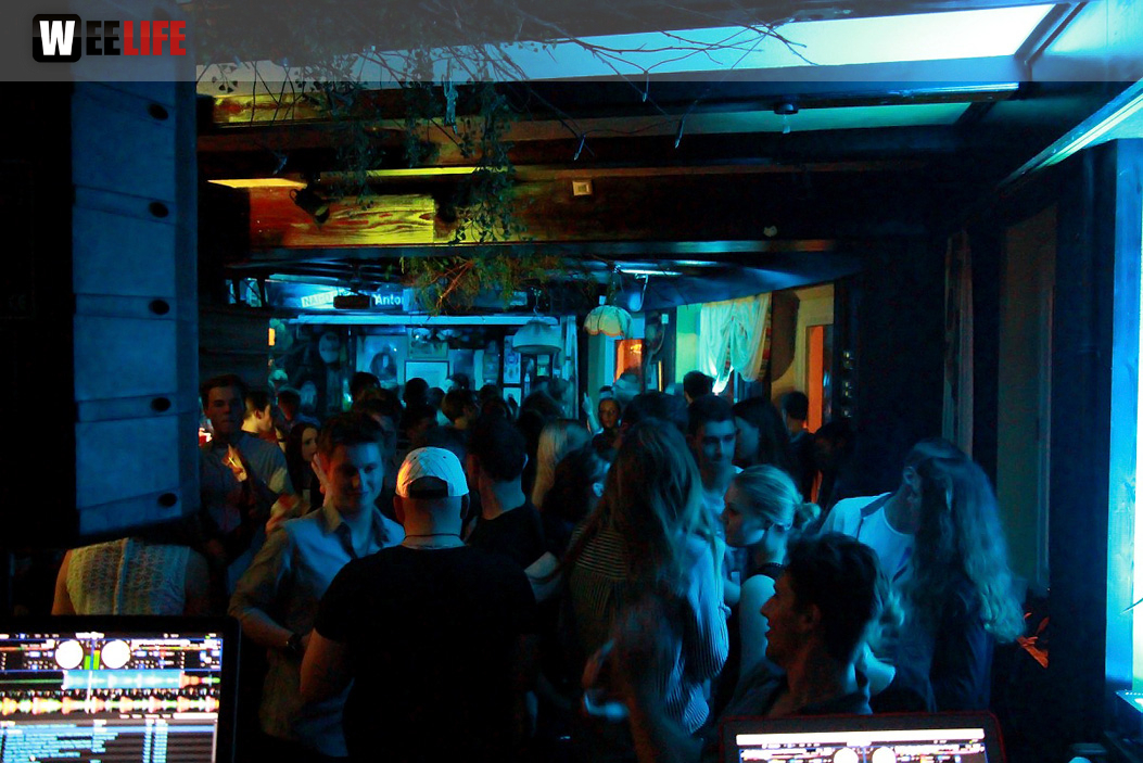 School´s Out Schüler Party