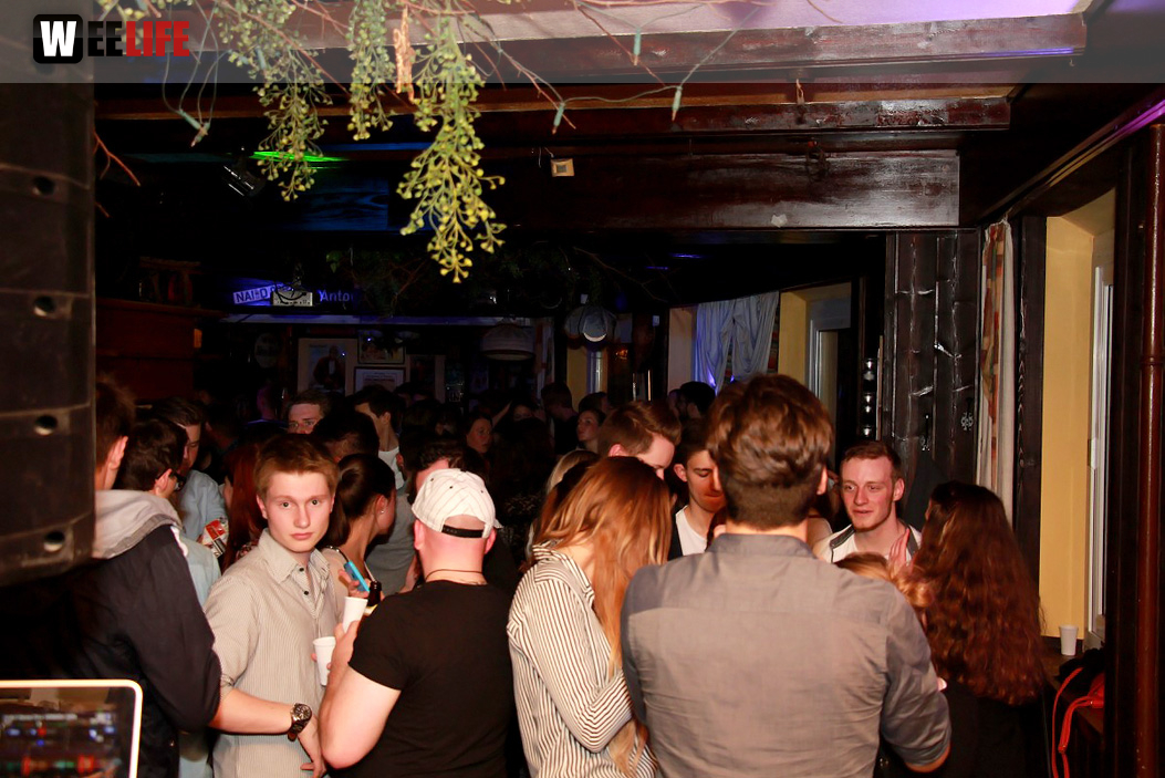 School´s Out Schüler Party