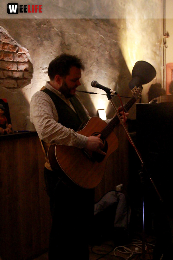 Konzert Svavar Knutur In.Die.Musik Gegen den Strom