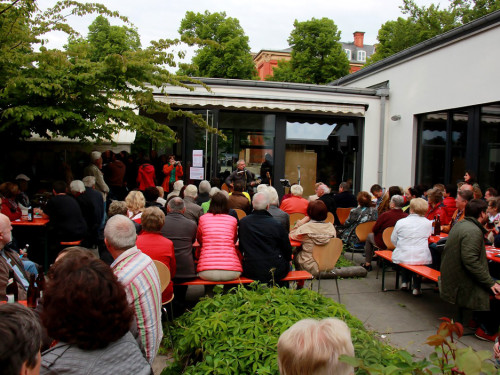 InnenHofKonzert mit Duo Joke Rambacher u. Gerspitzer S. Baker, D. Lüddicke  – Foto 4