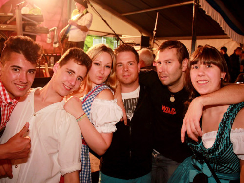 Schlappentag Festbetrieb Abends mit Aischzeit – Foto 14