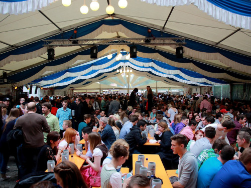 Schlappentag Festbetrieb Abends mit Aischzeit – Foto 54