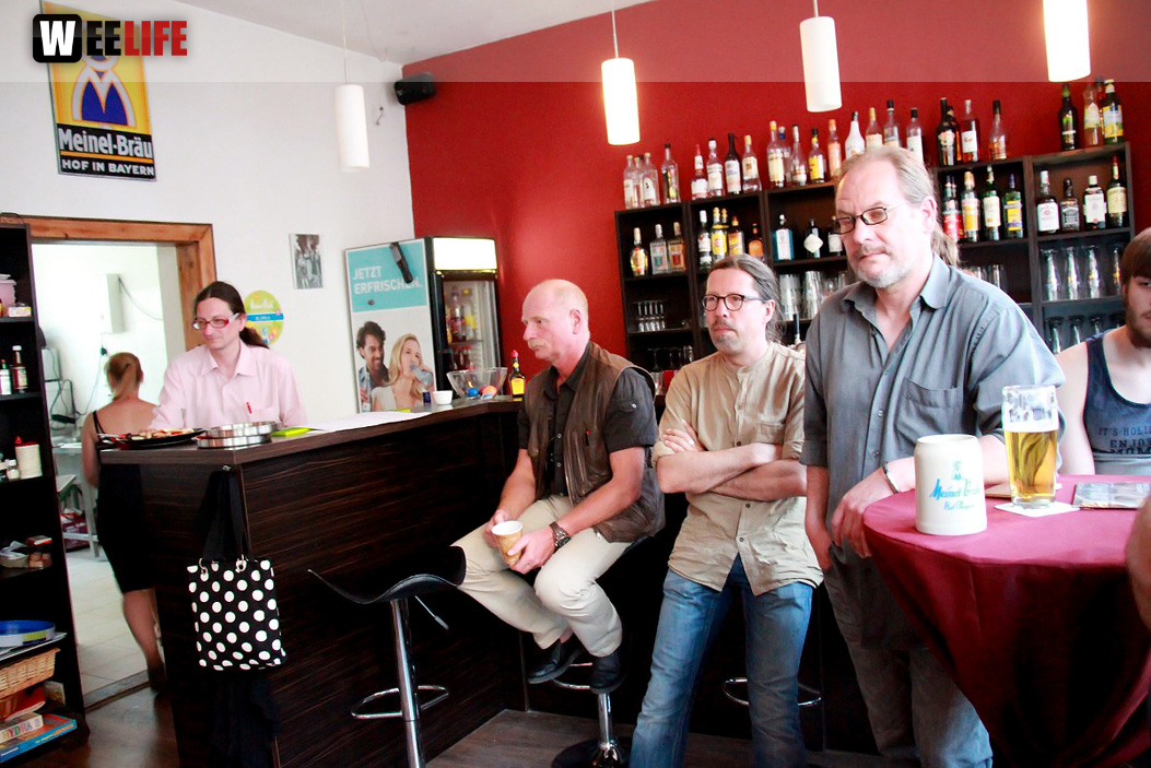 G7 Kunstperfomence mit Roland Spranger
