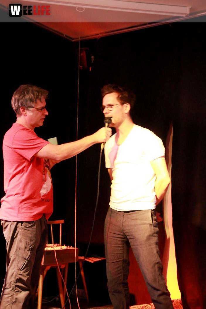 G7 Kunstperfomence mit Roland Spranger