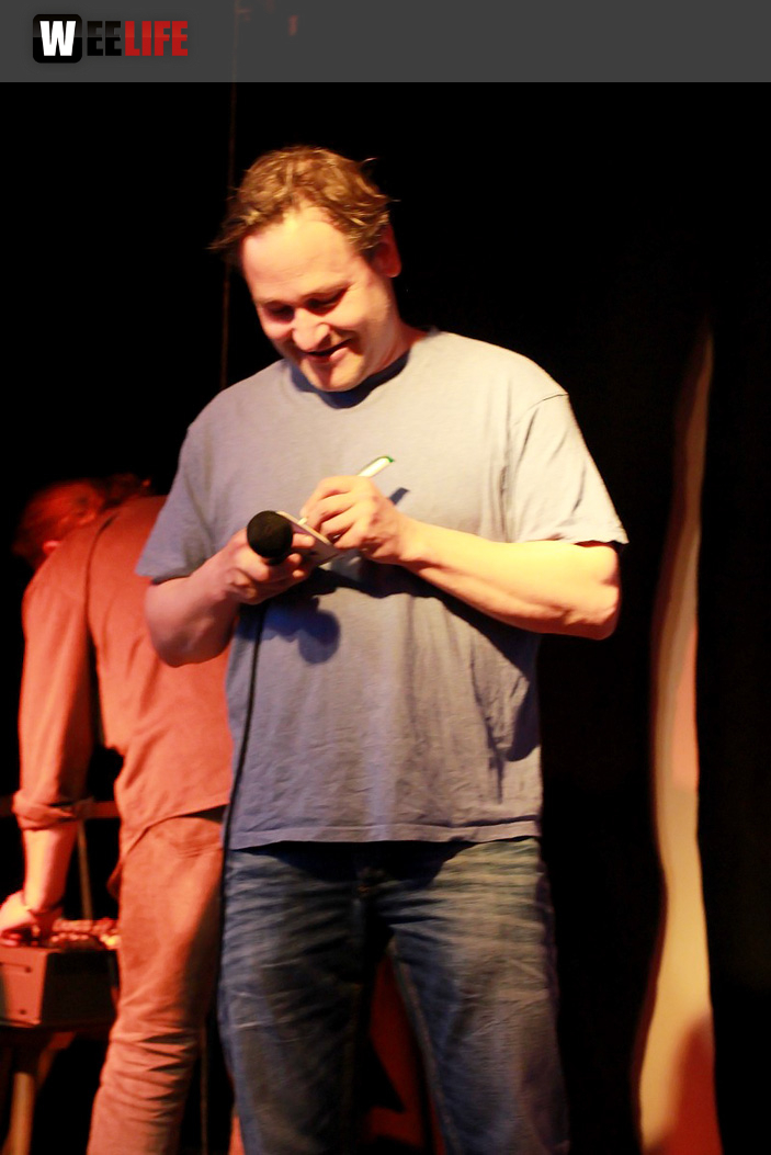 G7 Kunstperfomence mit Roland Spranger