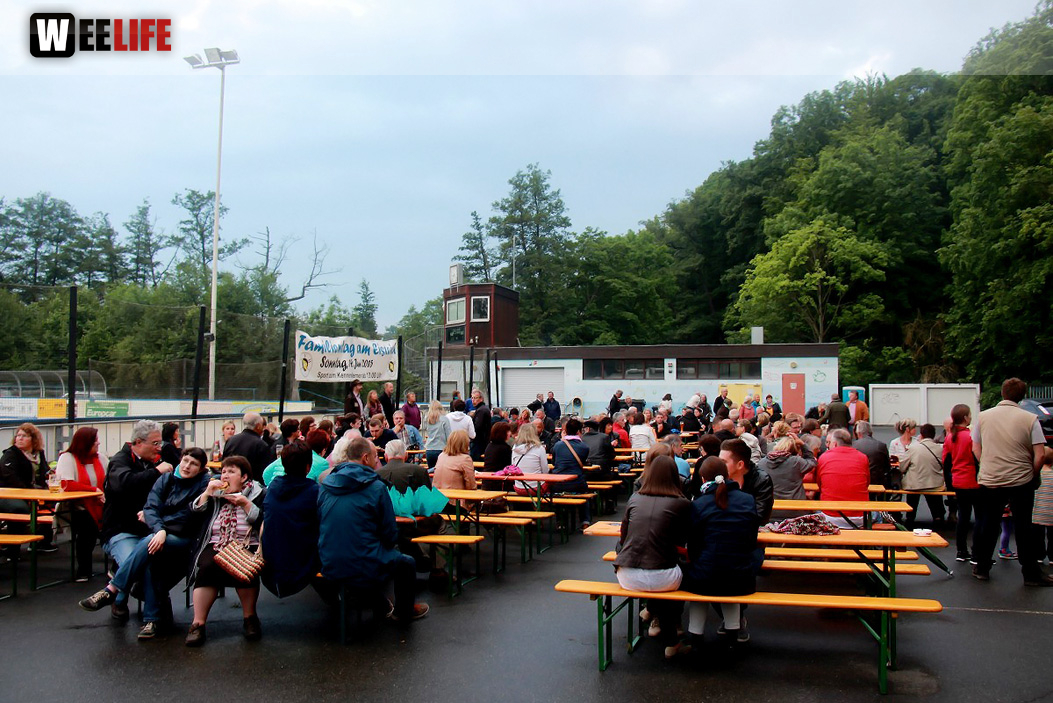 InnenHofKonzert Route No.9 Eisteich Bite the Beagle Angerschule 11.6.2015