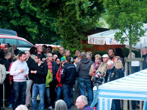 InnenHofKonzert Route No.9 Eisteich Bite the Beagle Angerschule 11.6.2015 – Foto 30