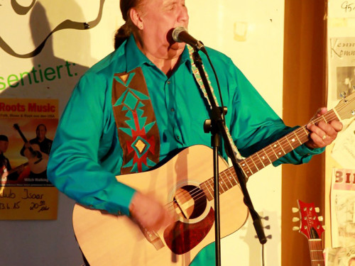 Konzert Mitch Walking Elk Wade Fernandez – Foto 3