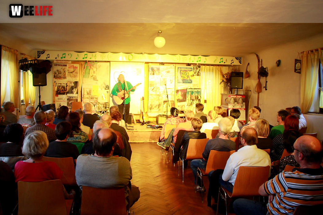 Konzert Mitch Walking Elk Wade Fernandez