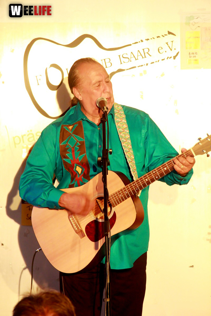 Konzert Mitch Walking Elk Wade Fernandez