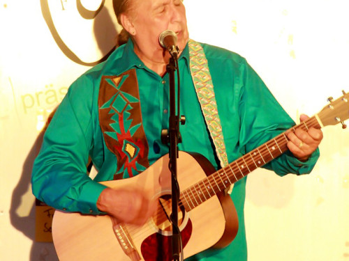 Konzert Mitch Walking Elk Wade Fernandez – Foto 5